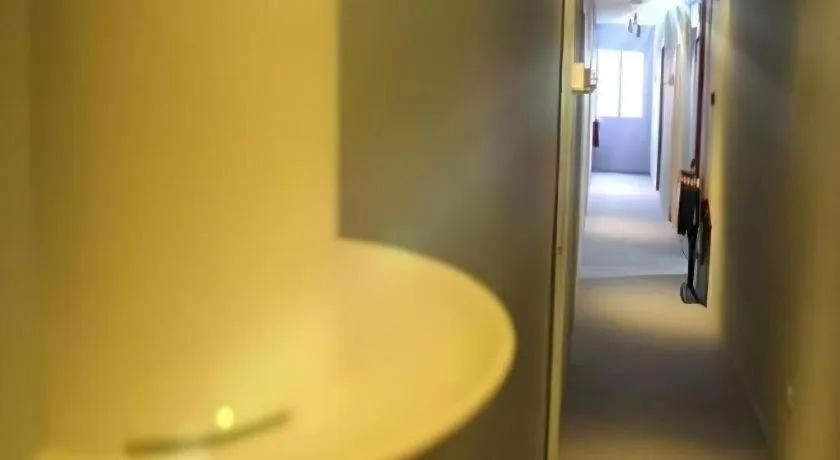 Cappuccino Hotel @ Mount Austin