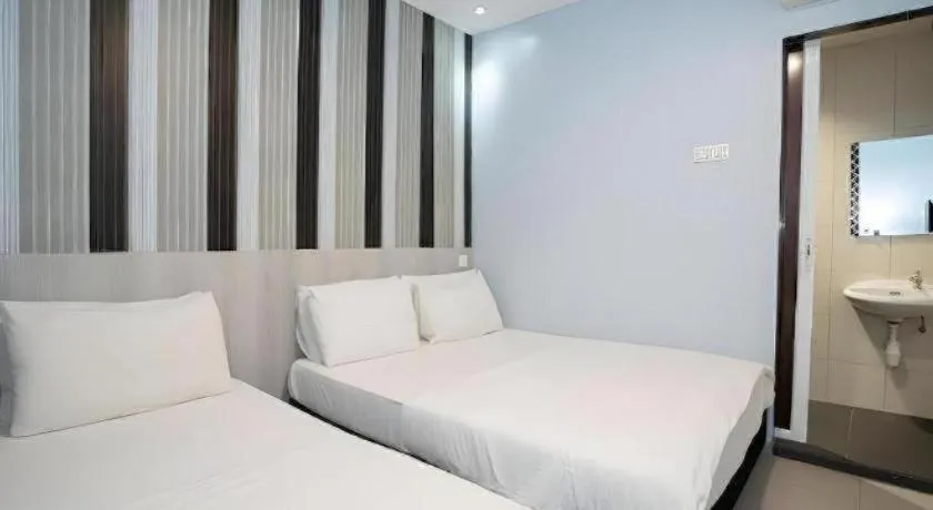 Bed in Cappuccino Hotel @ Mount Austin