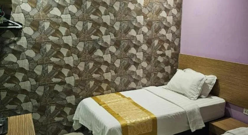 Bed in One Home Hotel
