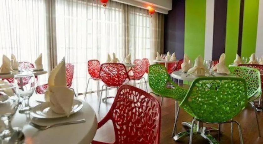 Grand Medallion Hotel