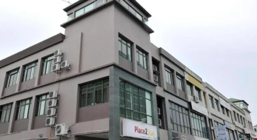 Place2Stay @ RH Plaza Hotel