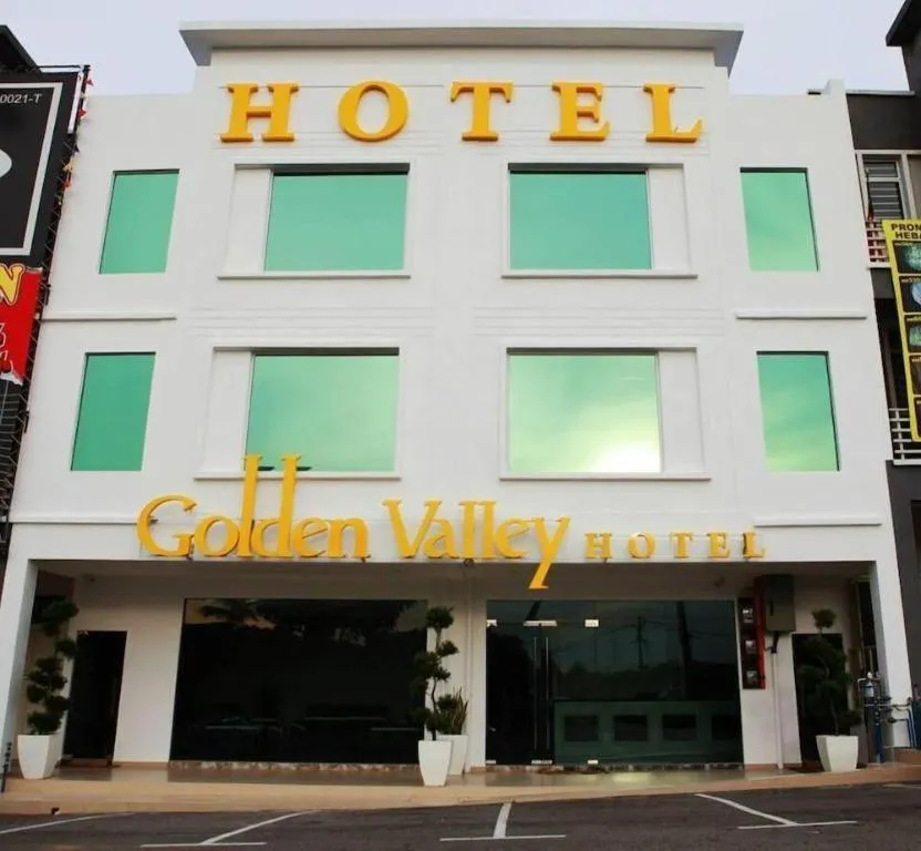 Golden Valley Hotel