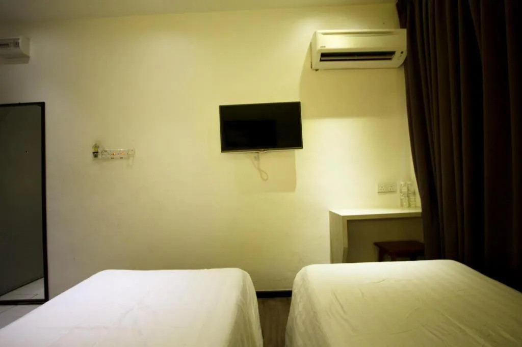 Bed in Place2Stay @ Chinatown