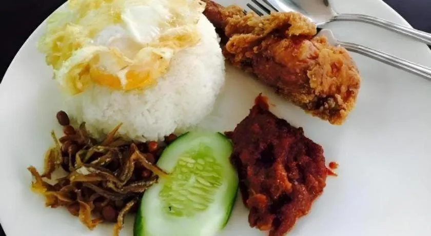 Peach Hill Hotel & Cafe