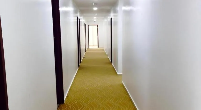 Peach Hill Hotel & Cafe