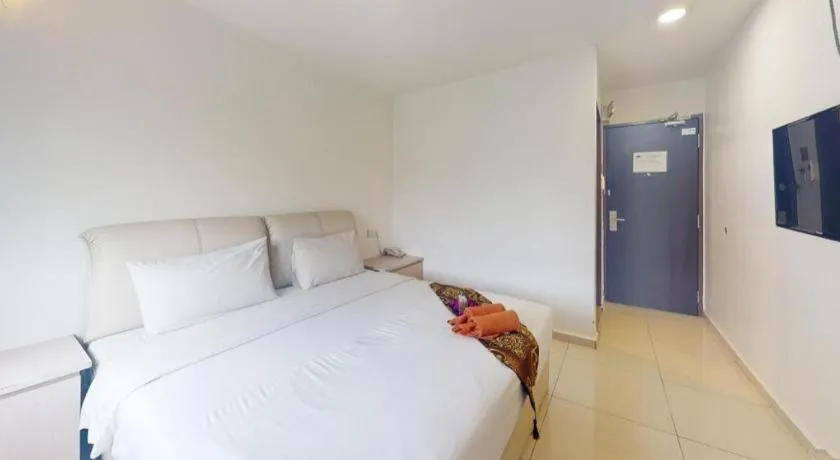 Bed in Peach Hill Hotel & Cafe