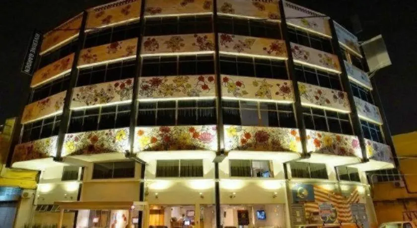 Riverine Garden Hotel