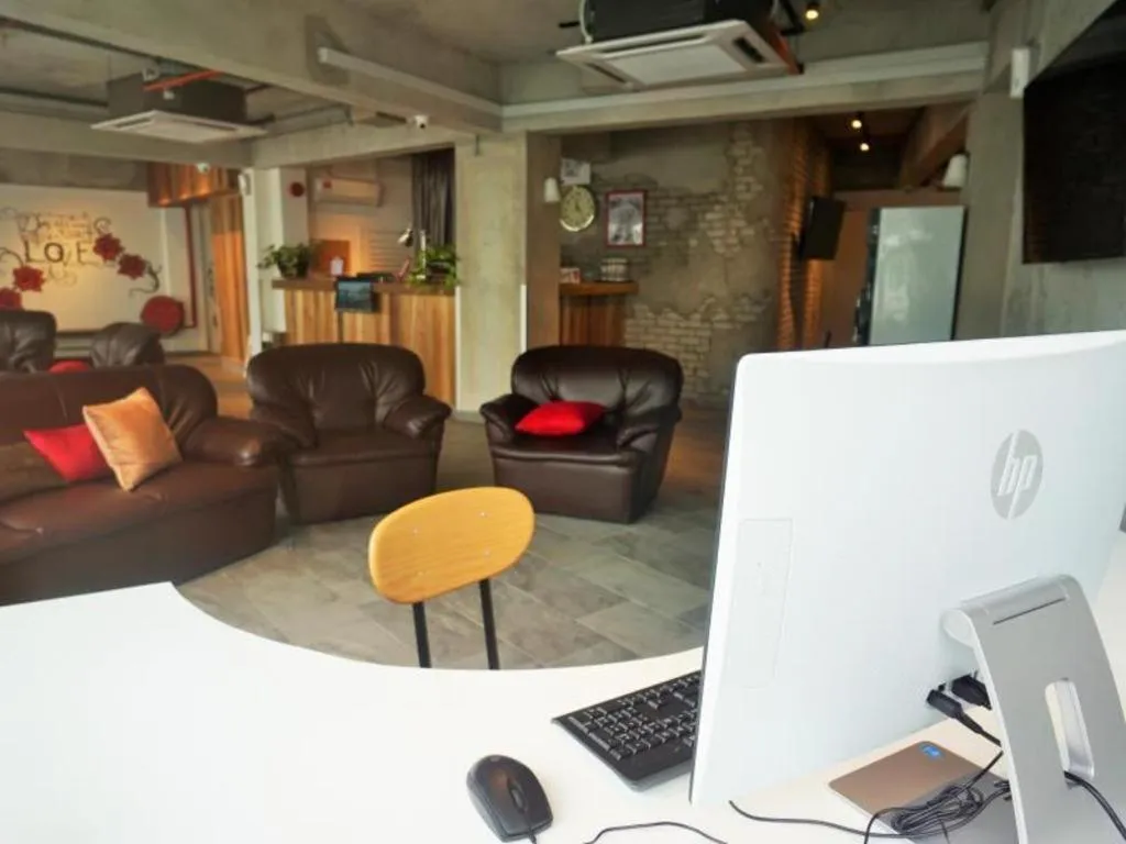 Riverine Garden Hotel