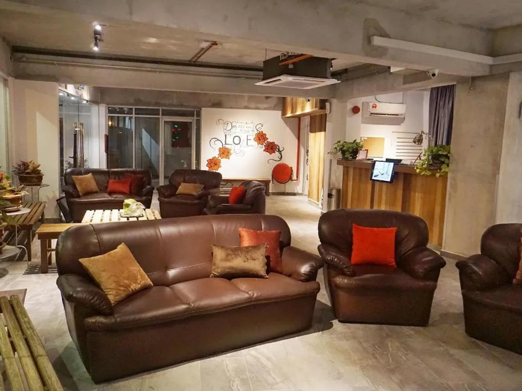 Riverine Garden Hotel