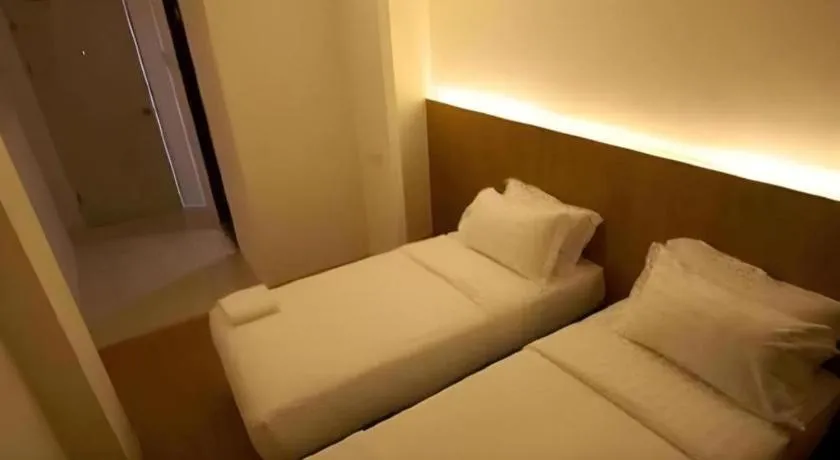 Bed in Place2Stay Business Hotel @ Waterfront