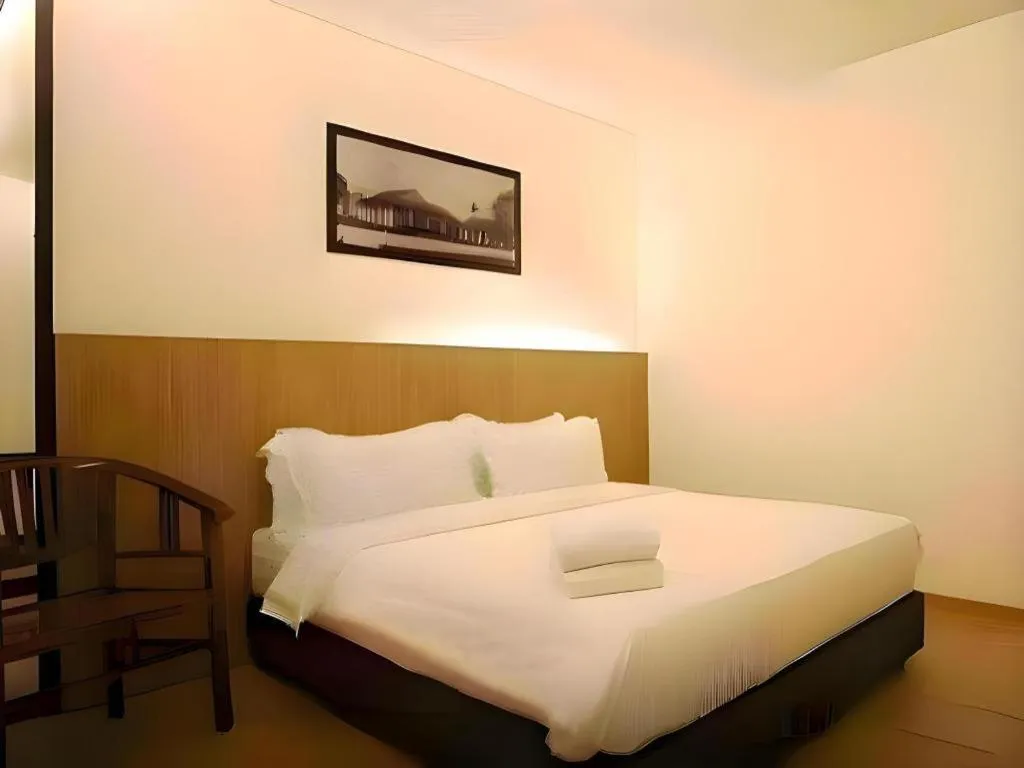 Bed in Place2Stay Business Hotel @ Waterfront