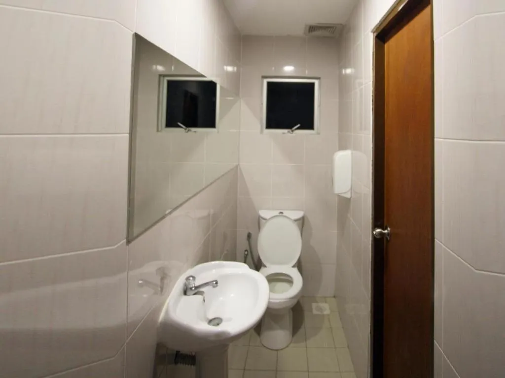 Place2Stay Business Hotel @ Waterfront