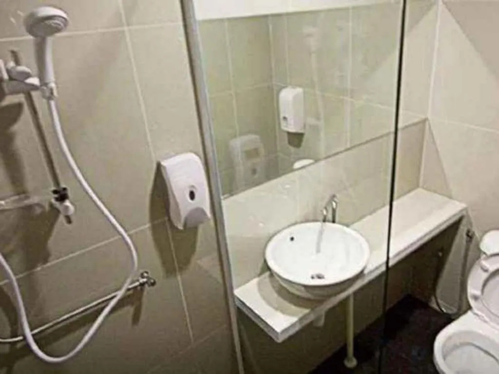 Place2Stay Business Hotel @ Waterfront