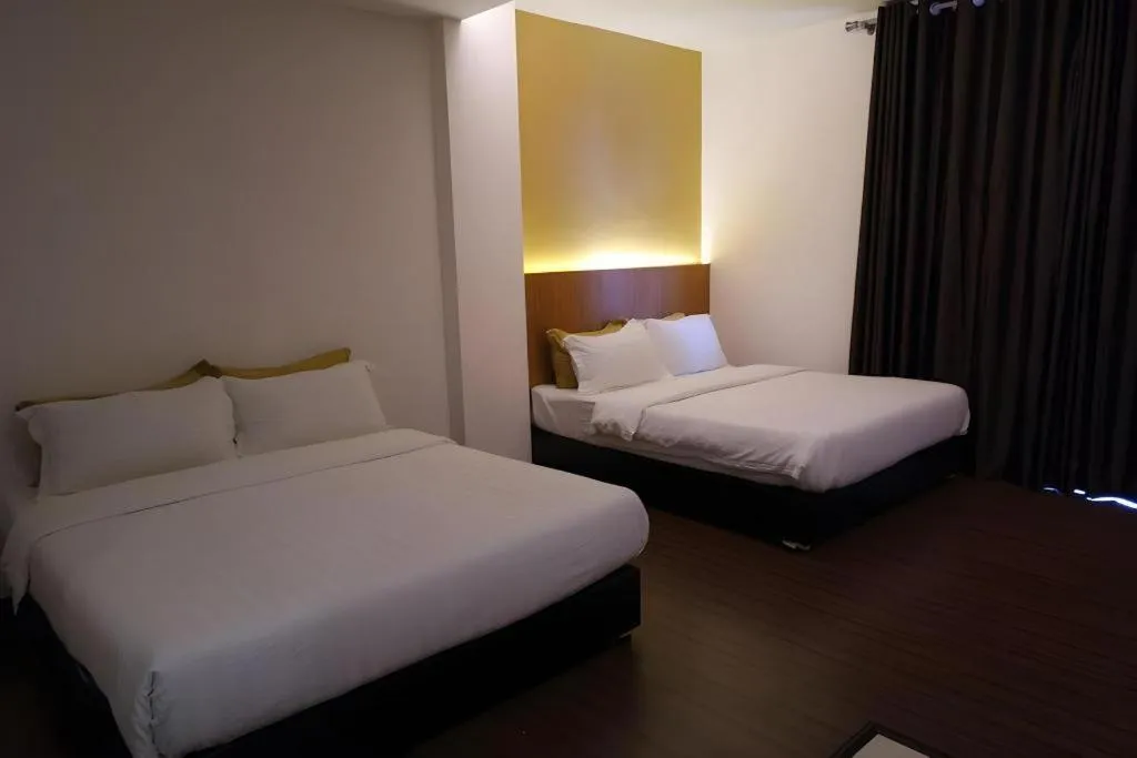 Bed in Place2Stay Business Hotel @ Waterfront