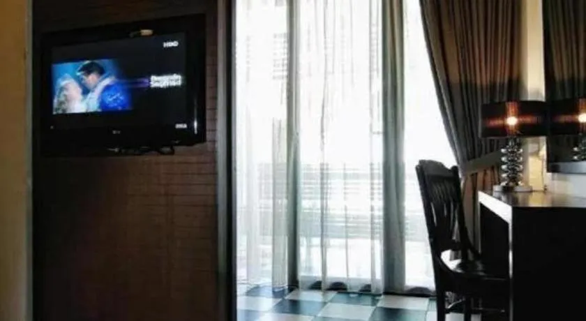 Courtyard at Heeren Boutique Hotel