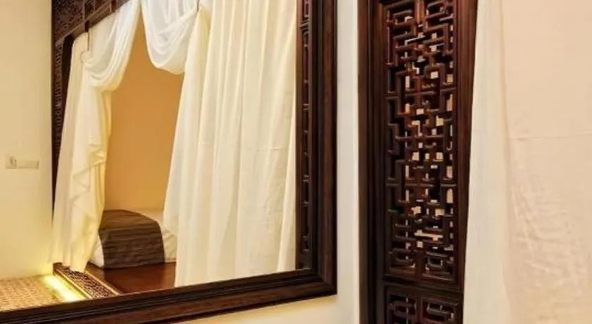 Courtyard at Heeren Boutique Hotel