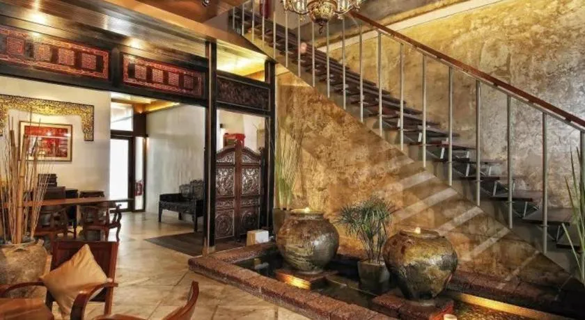 Courtyard at Heeren Boutique Hotel