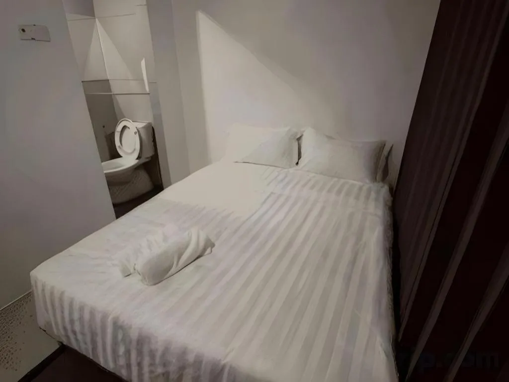 Bed in Place2Stay Business Hotel @ Metrocity