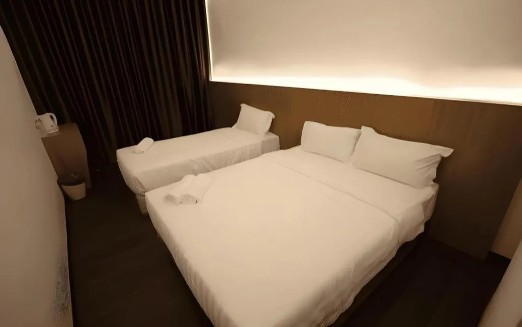 Bed in Place2Stay Business Hotel @ Metrocity