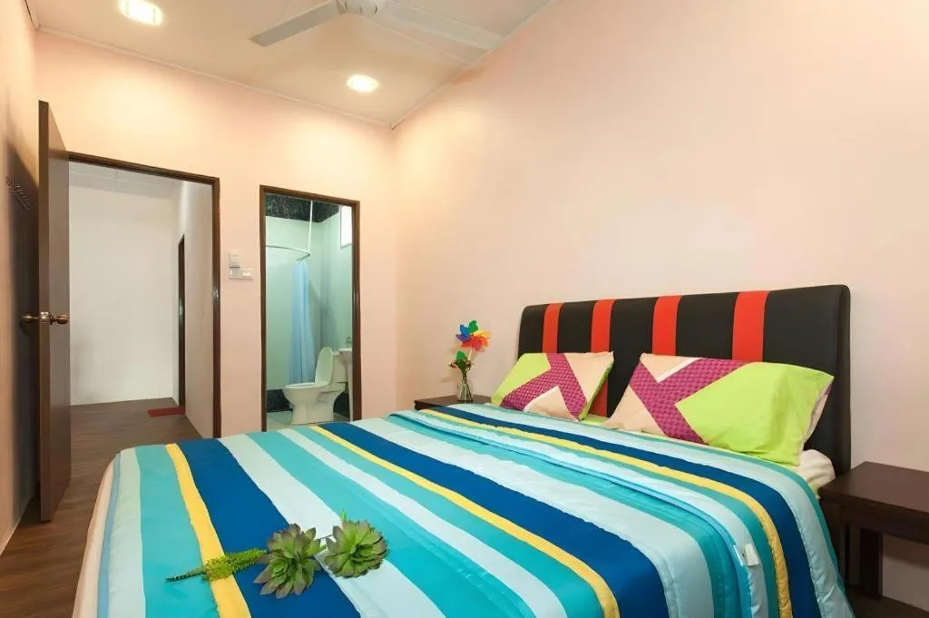 Bed in Happy Village Kundasang