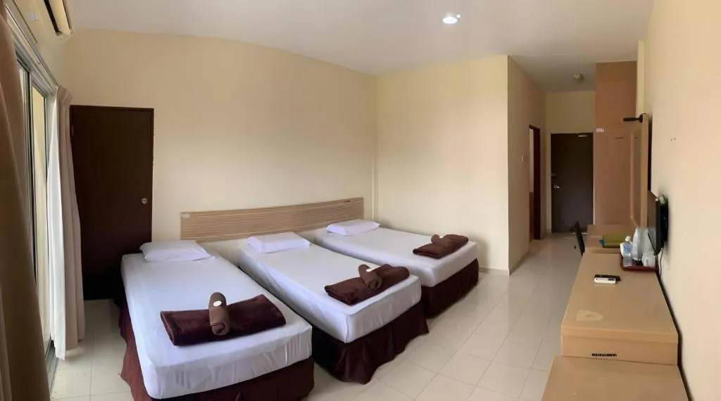 Bed in PAHANG REST HOUSE @ BERA