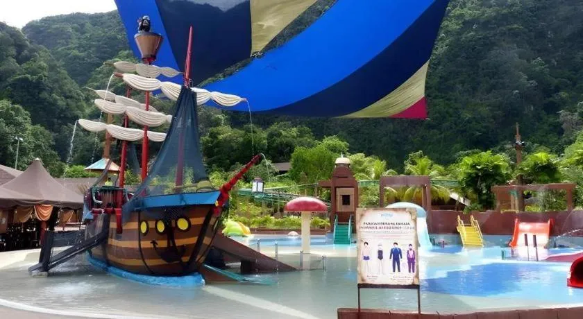 Ipoh Sunway Onsen Themepark Suite 6-11pax 2parkin