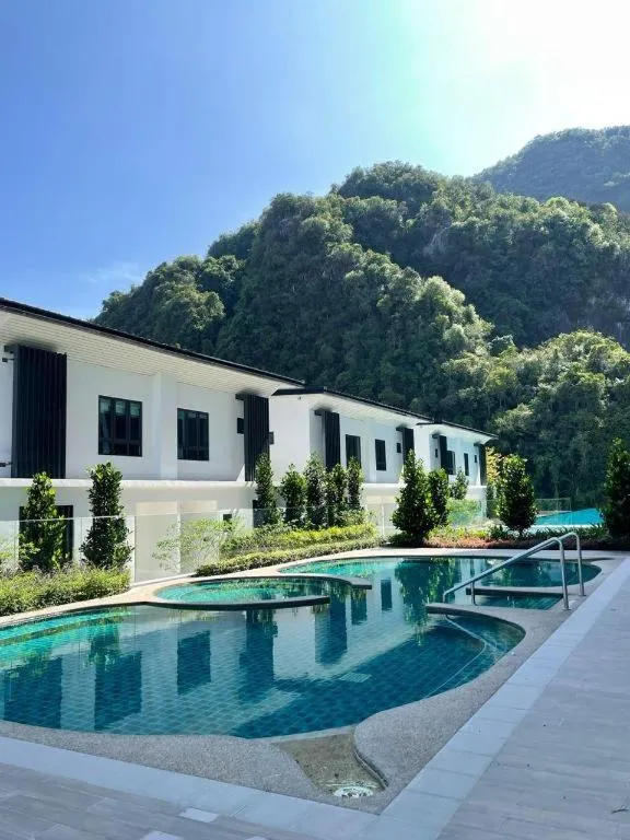 Ipoh Sunway Onsen Themepark Suite 6-11pax 2parkin