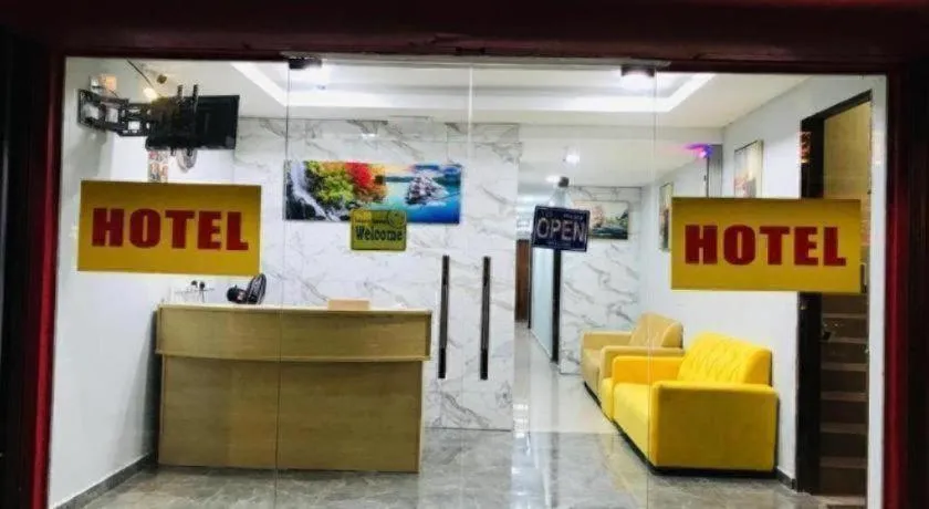 GEORGETOWN @ NEW WAVE HOTEL