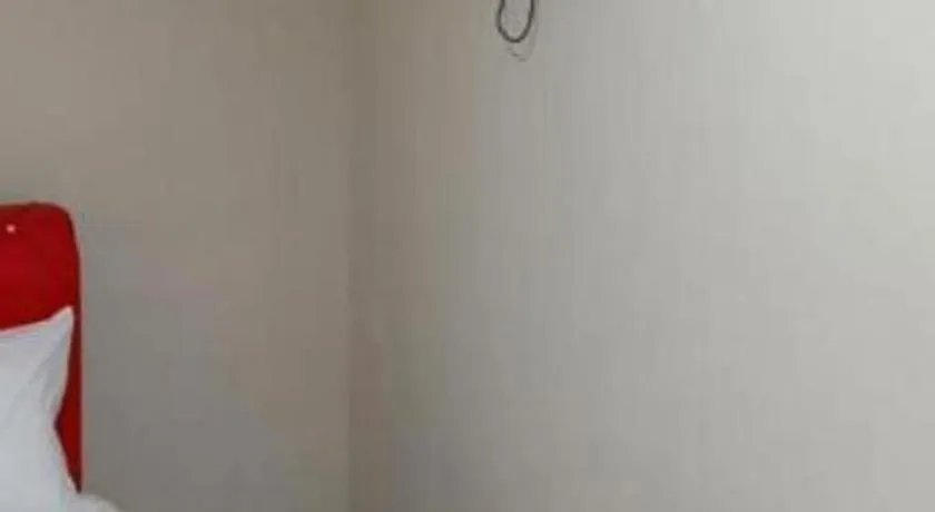 GEORGETOWN @ NEW WAVE HOTEL