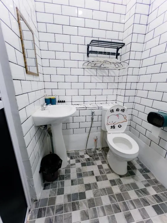 Ru Jia Hai She Hotel