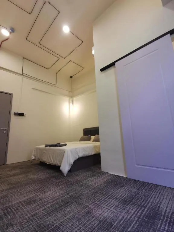 Bed in THE ROOM @ KT HOTEL