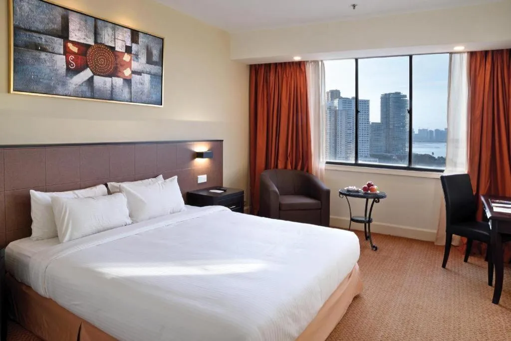 Bed in Hotel Royal Penang