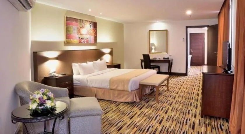 Bed in Hotel Royal Penang