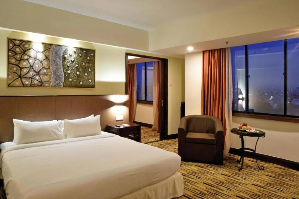 Bed in Hotel Royal Penang