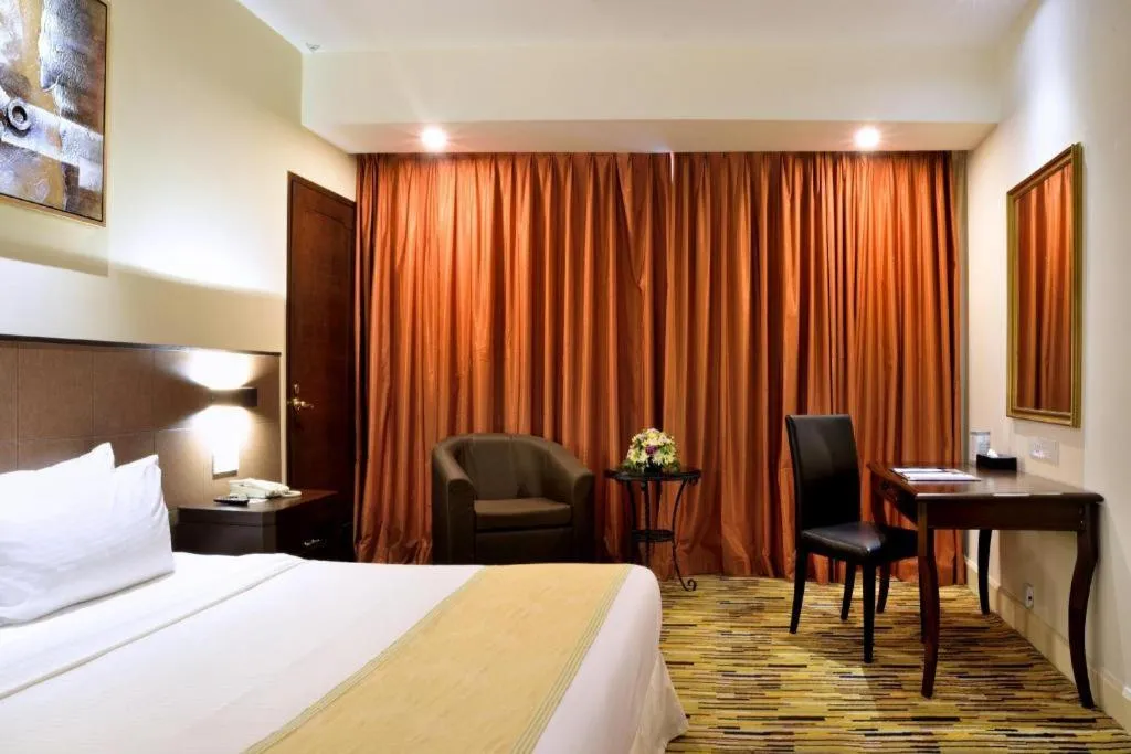 Bed in Hotel Royal Penang