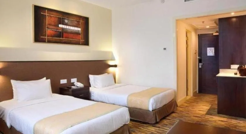 Bed in Hotel Royal Penang