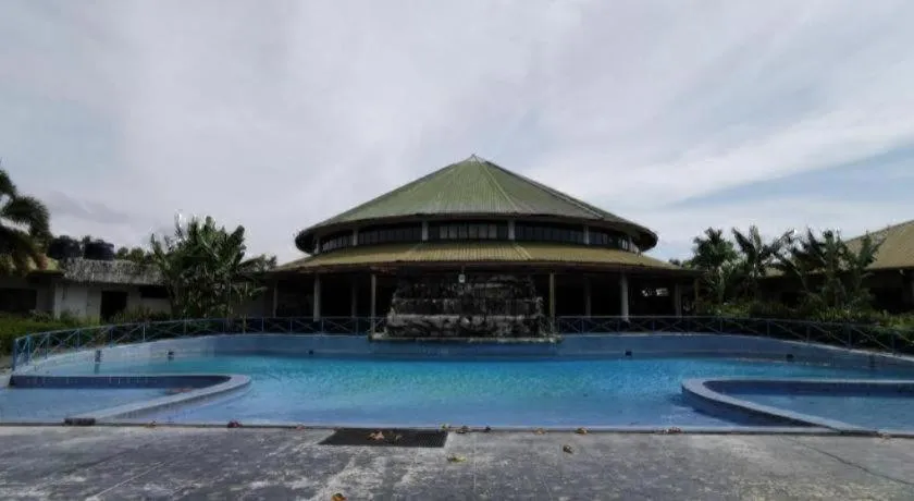 OYO 89972 Borneo Paradise Beach Hotel
