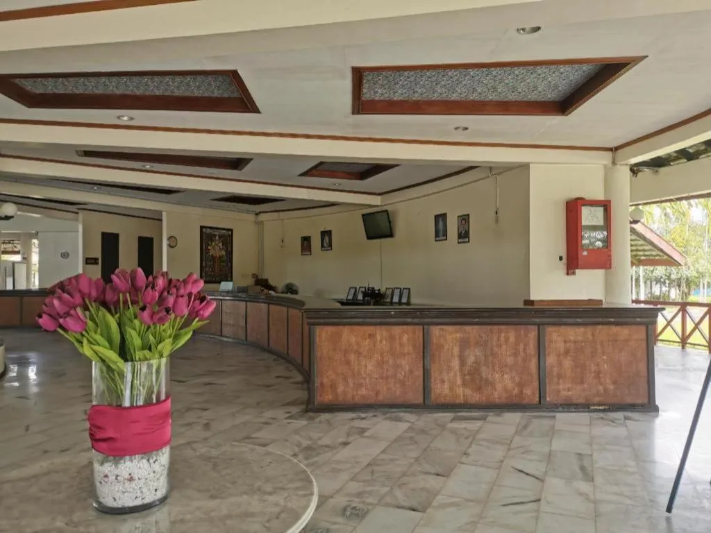 OYO 89972 Borneo Paradise Beach Hotel