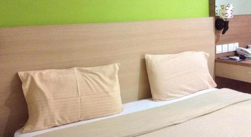 Bed in Maxim Hotel Kota Kinabalu