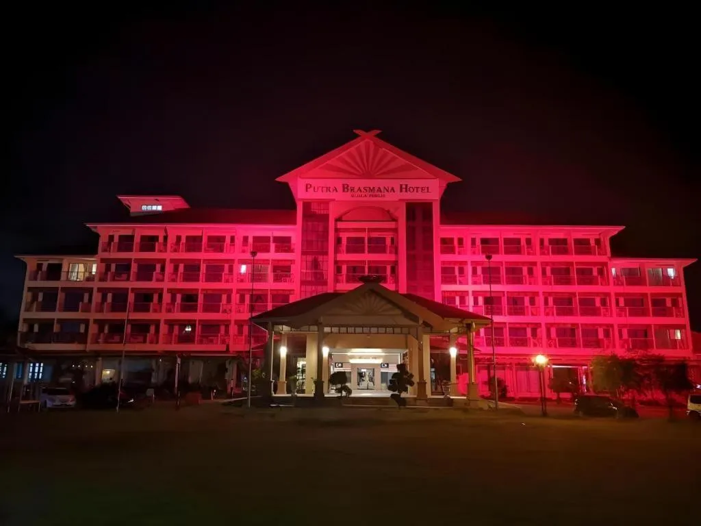 Putra Brasmana Hotel