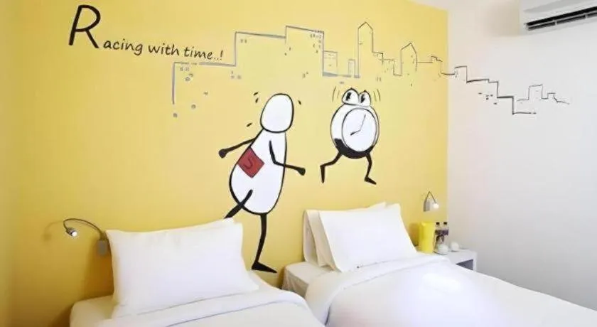 Bed in Zoom Inn Boutique Hotel by Ardens - Danga Bay