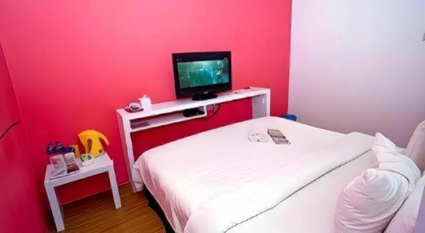 Bed in Zoom Inn Boutique Hotel by Ardens - Danga Bay