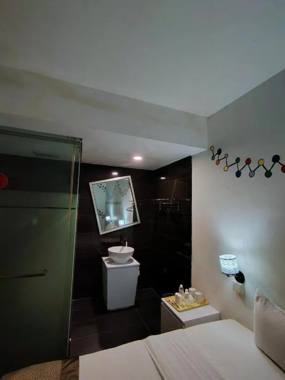 Bed in Zoom Inn Boutique Hotel by Ardens - Danga Bay