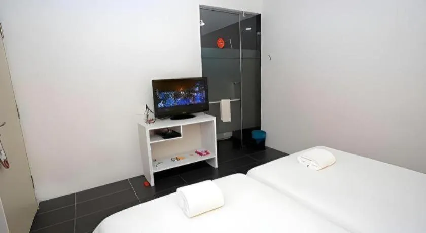 Bed in Zoom Inn Boutique Hotel by Ardens - Danga Bay