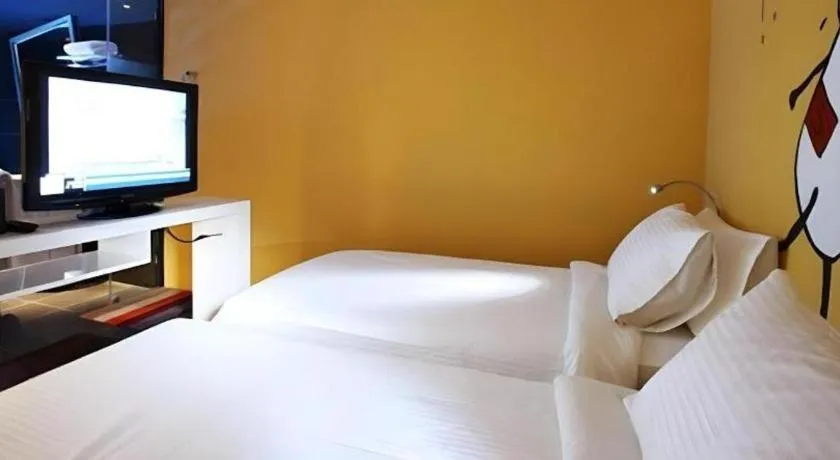 Bed in Zoom Inn Boutique Hotel by Ardens - Danga Bay