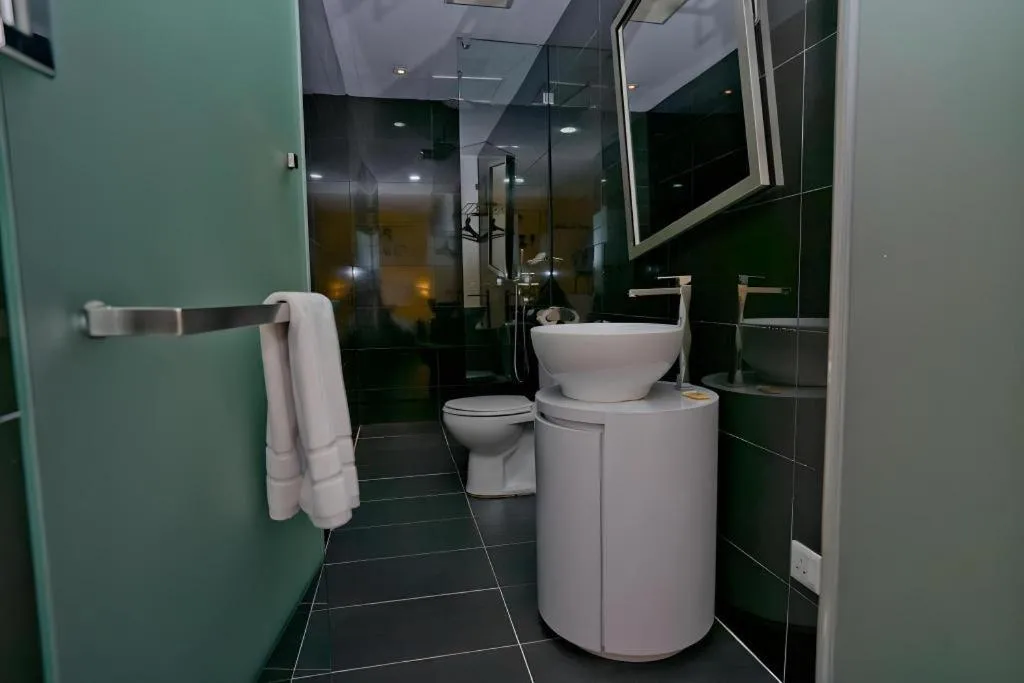 Zoom Inn Boutique Hotel by Ardens - Danga Bay