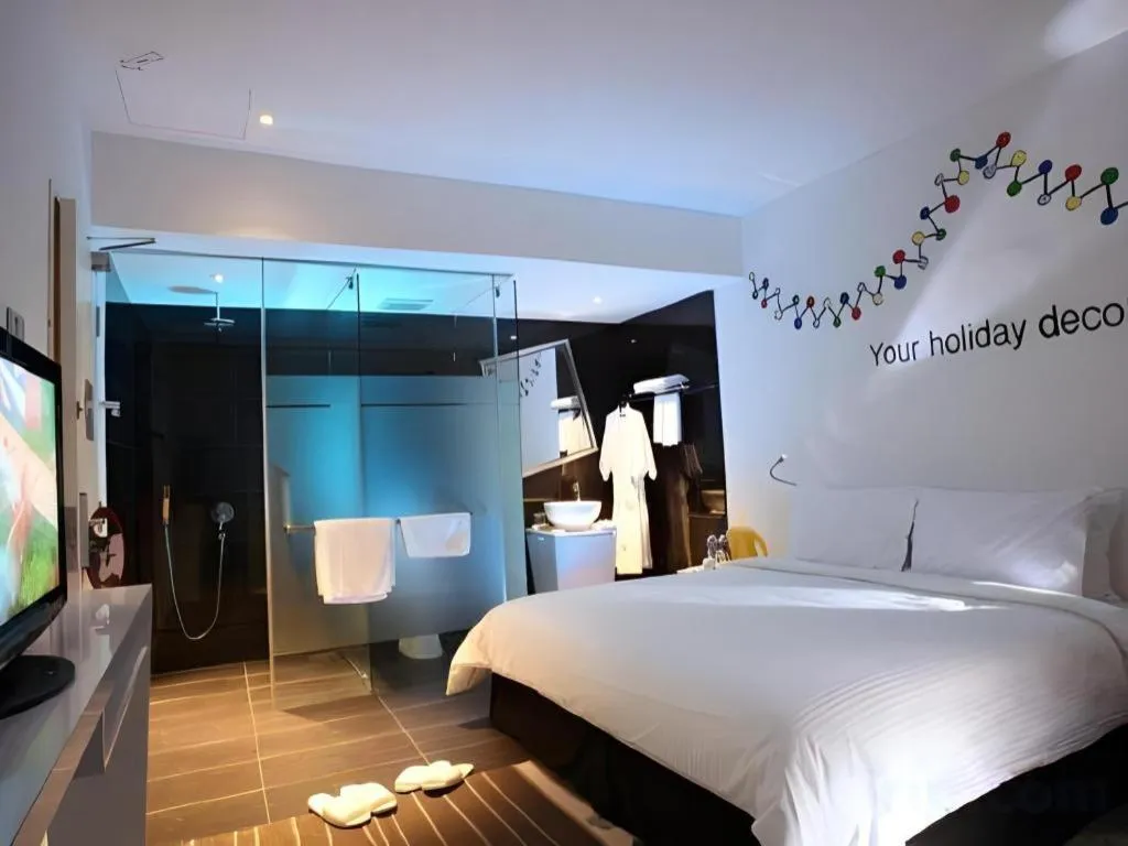 Zoom Inn Boutique Hotel by Ardens - Danga Bay