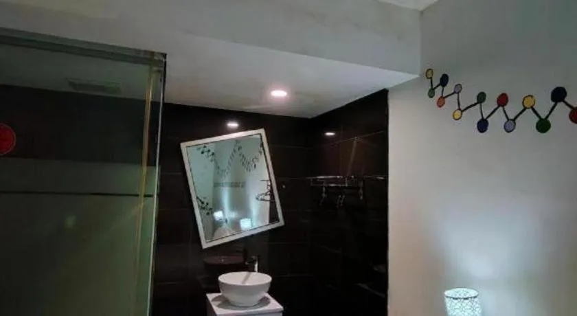 Zoom Inn Boutique Hotel by Ardens - Danga Bay