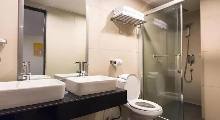 Aston Boutec Hotel Lintas Plaza