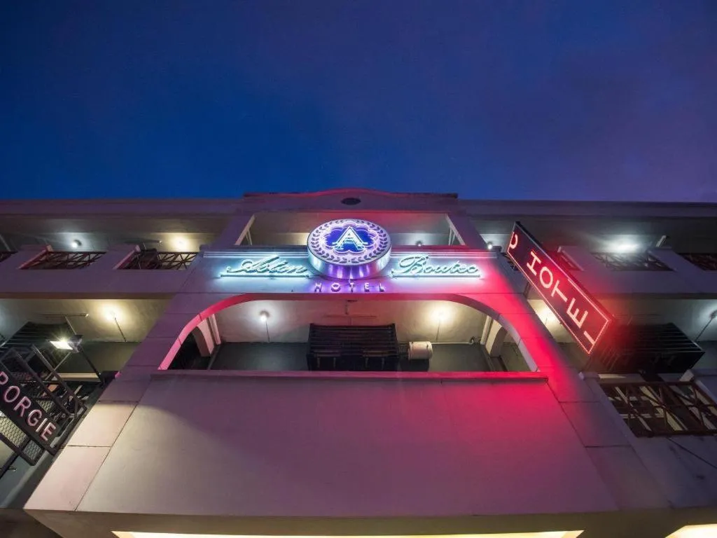 Aston Boutec Hotel Lintas Plaza